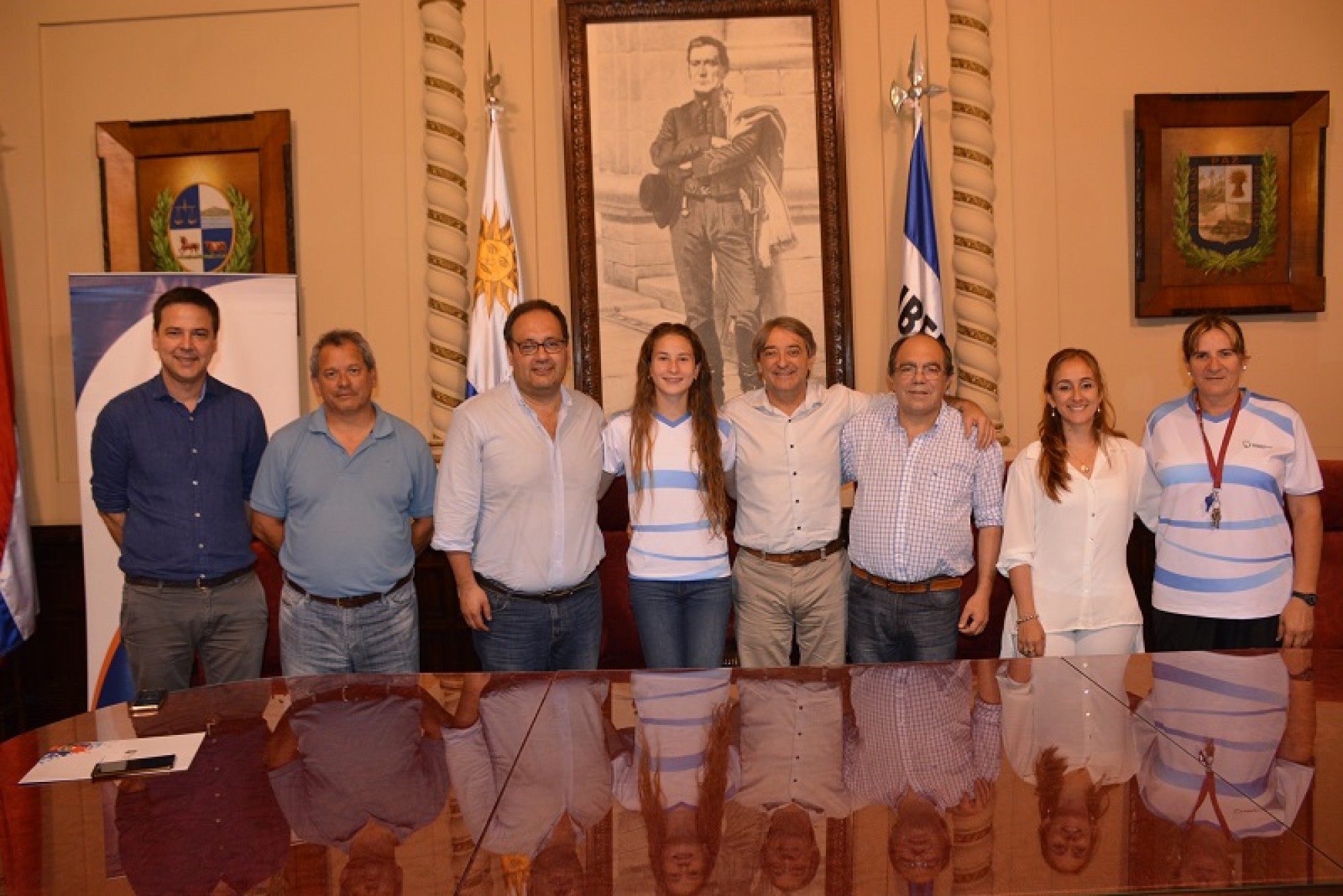 La Secretaría Nacional y la Intendencia de Paysandú firmaron importantes acuerdos y homenajearon a la atleta de oro, Manuela Rotundo.